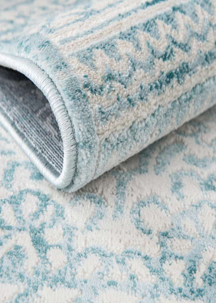 Jill Zarin 5' 3 x 8' Uptown Cloisters Rug