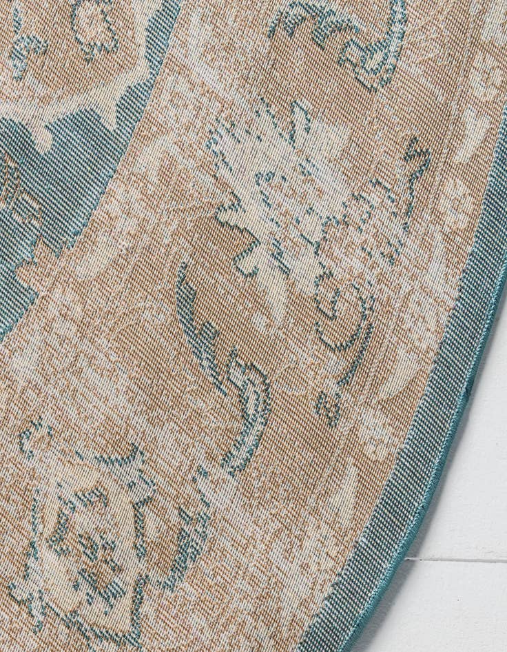 Detail image of 8' x 8' Aria Round Rug