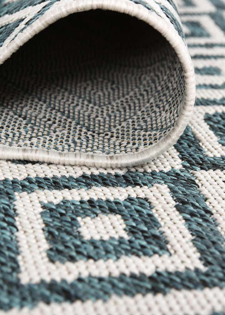 7' x 7' Easy-Clean Jill Zarin Costa Rica Indoor / Outdoor Round Rug