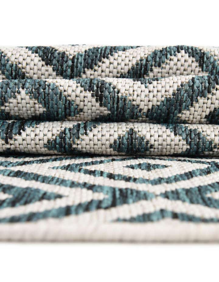 7' x 7' Easy-Clean Jill Zarin Costa Rica Indoor / Outdoor Round Rug