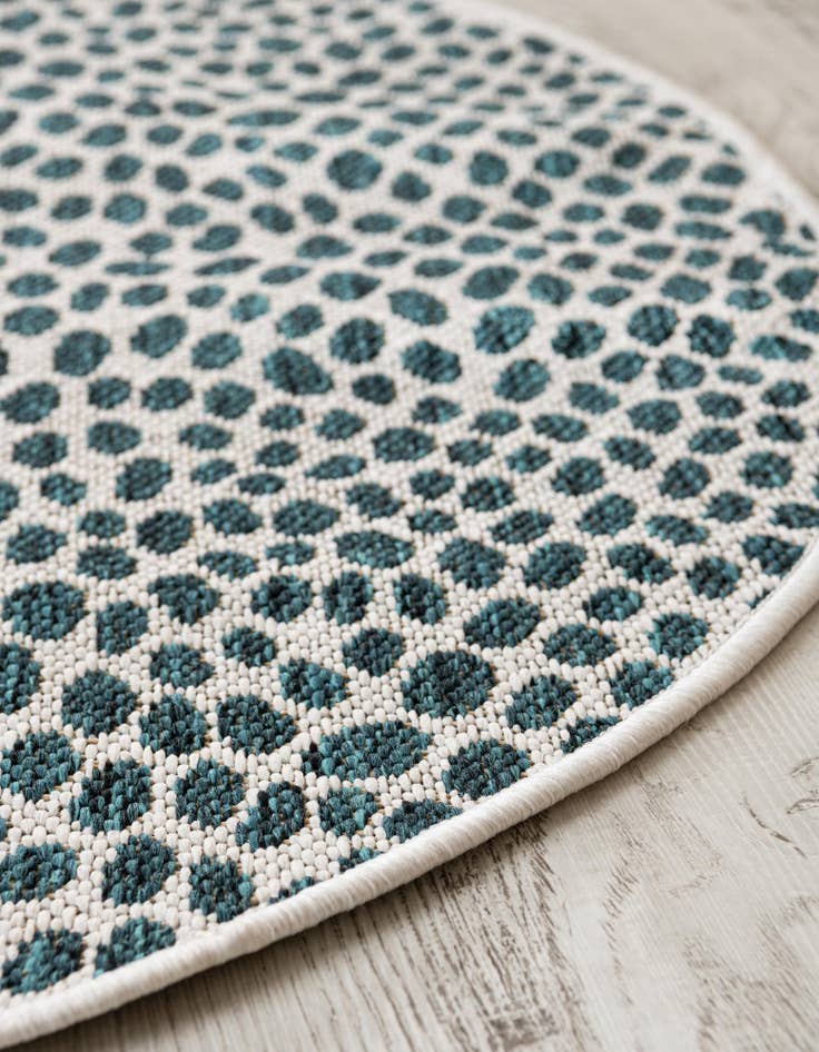 Detail image of 10' 8 x 10' 8 Easy-Clean Jill Zarin Cape Town Indoor / Outdoor Round Rug