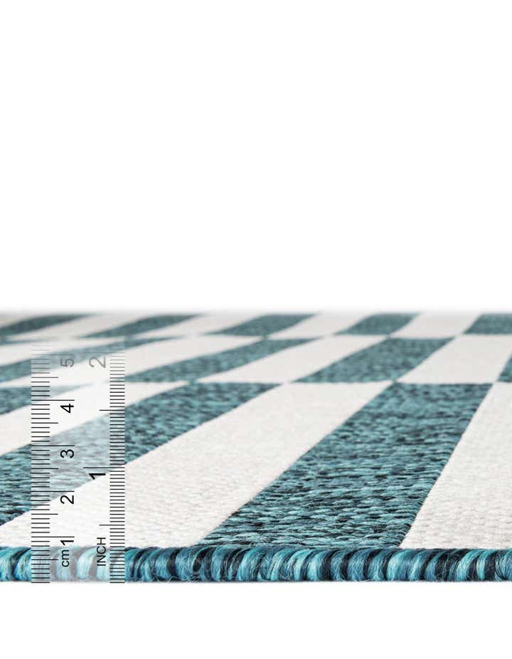 4' x 4' Easy-Clean Ribbon Indoor / Outdoor Round Rug