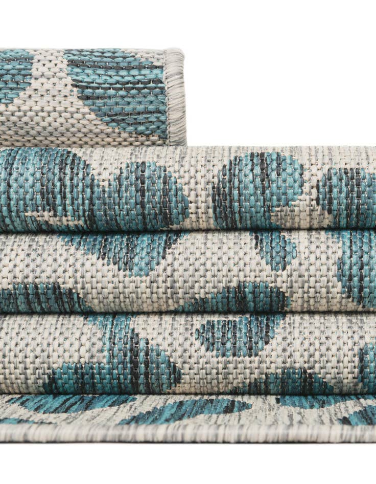 Detail image of 13' x 13' Easy-Clean Safari Indoor / Outdoor Round Rug