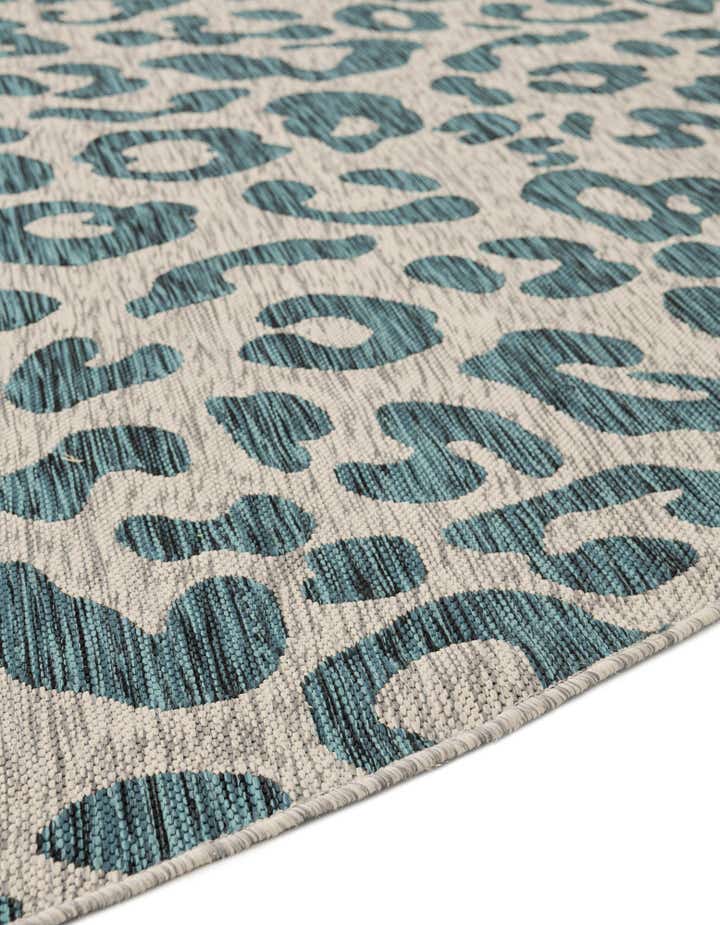 10' 8 x 10' 8 Easy-Clean Safari Indoor / Outdoor Round Rug