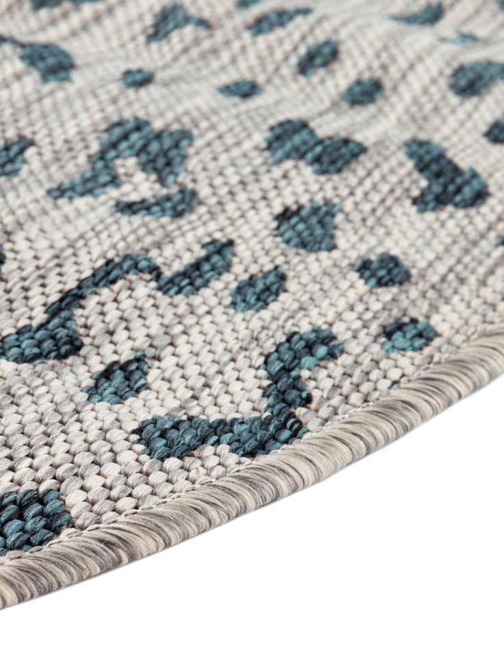 Detail image of 13' x 13' Easy-Clean Safari Indoor / Outdoor Round Rug