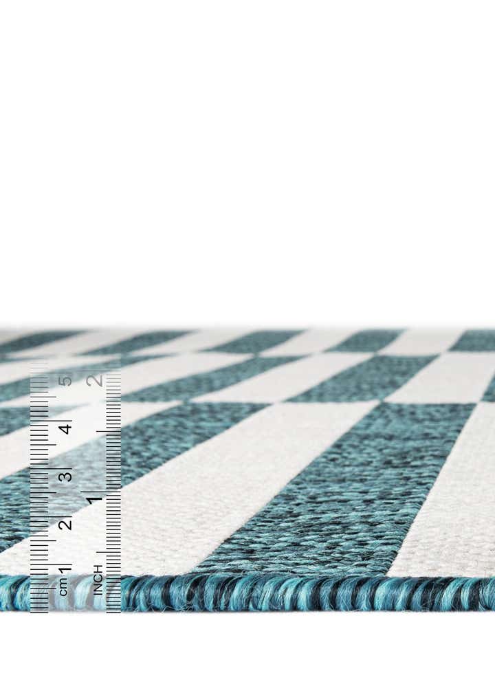 4' x 4' Easy-Clean Striped Indoor / Outdoor Round Rug
