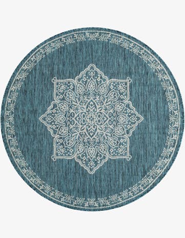 5' 3 x 5' 3 Easy-Clean Traditional Indoor / Outdoor Round Rug