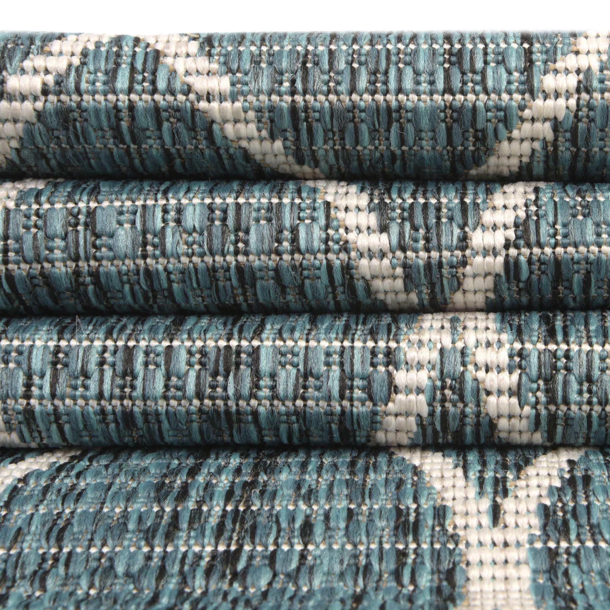10' x 10' Easy-Clean Trellis Indoor / Outdoor Round Rug