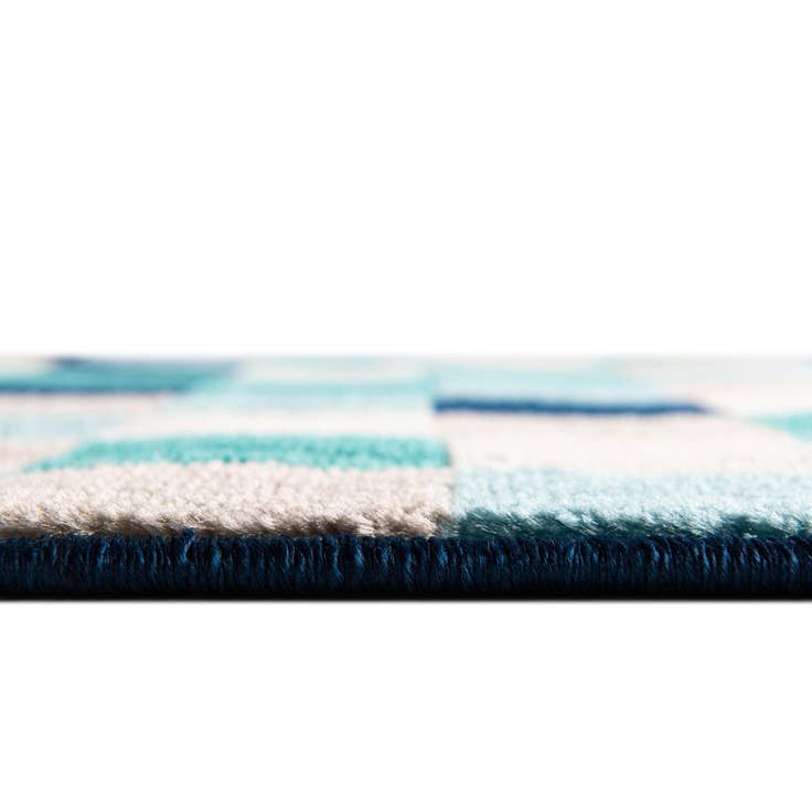 Detail image of 2' x 8' Azalea Runner Rug