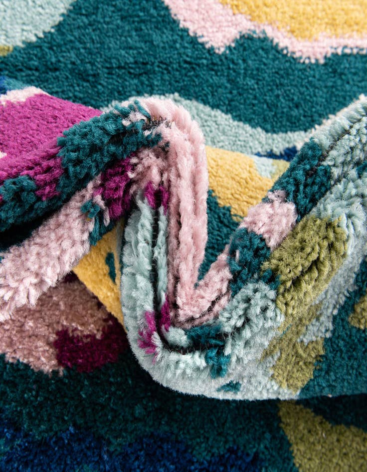 Detail image of 2' x 6' Bloom Runner Rug