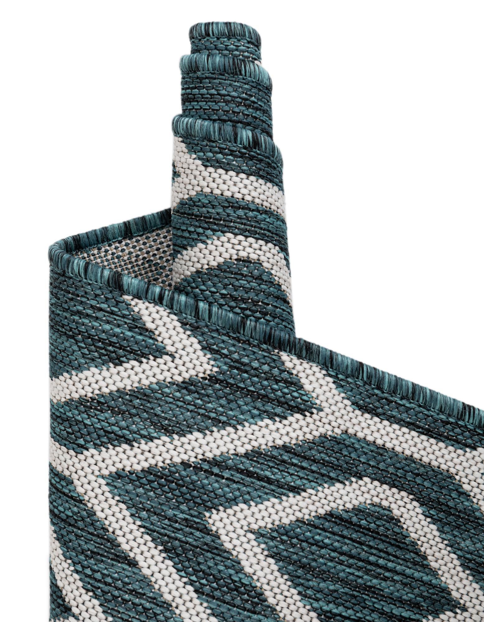 2' x 6' Easy-Clean Jill Zarin Turks and Caicos Indoor / Outdoor Runner Rug