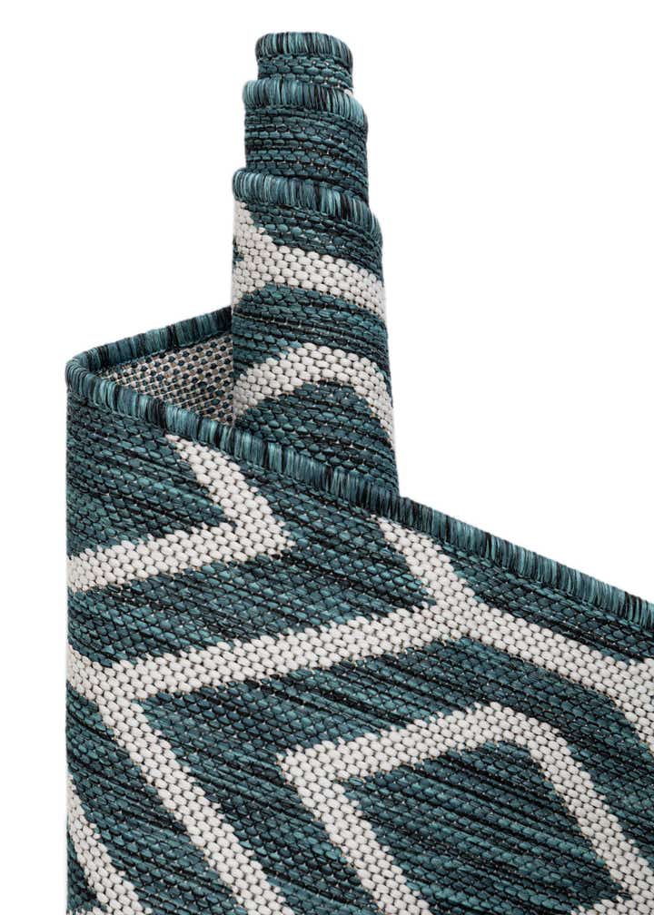 2' x 6' Easy-Clean Jill Zarin Turks and Caicos Indoor / Outdoor Runner Rug