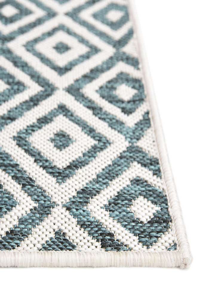 2' x 6' Easy-Clean Jill Zarin Costa Rica Indoor / Outdoor Runner Rug