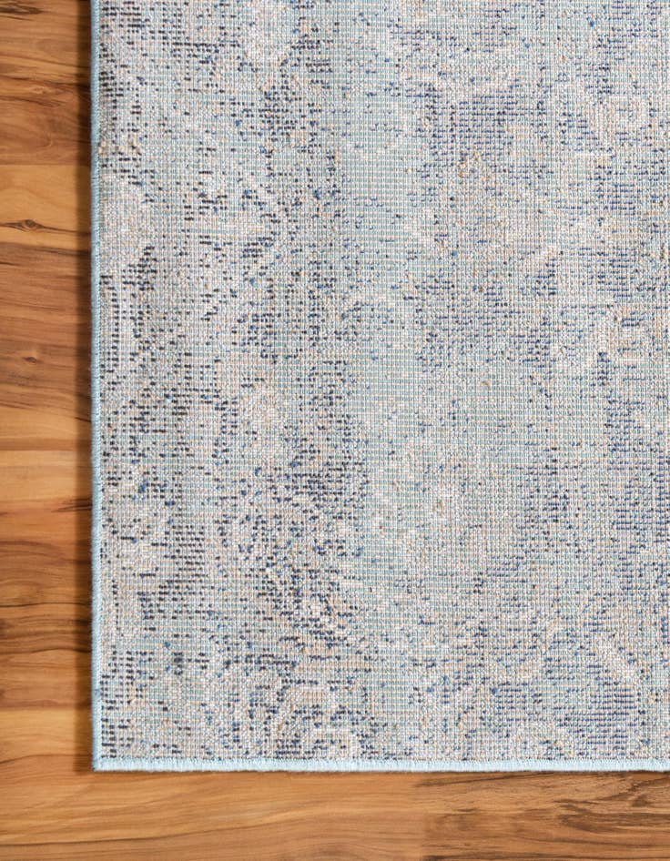 Detail image of 2' 2 x 6' 7 Lexington Runner Rug