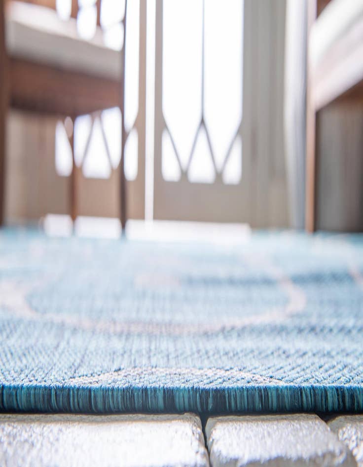 Detail image of 2' x 6'  Washable Botanical Indoor / Outdoor Runner Rug