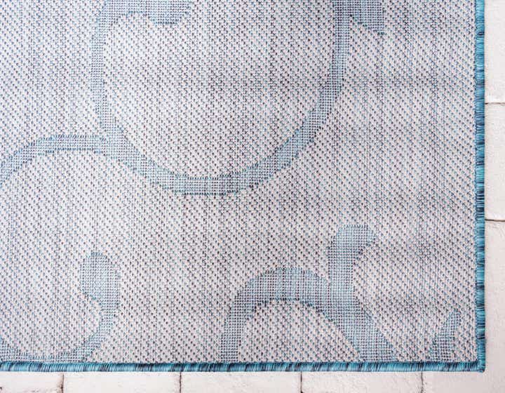 2' x 6' Easy-Clean Botanical Indoor / Outdoor Runner Rug