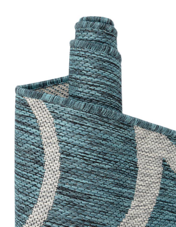 Detail image of 2' x 6'  Washable Botanical Indoor / Outdoor Runner Rug