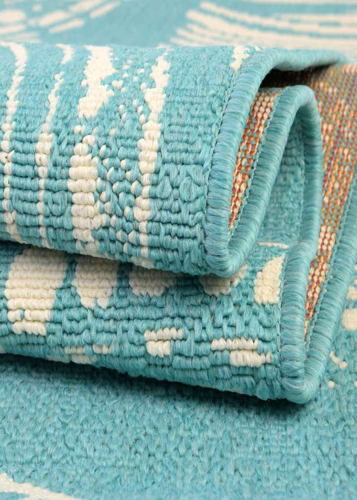 2' x 6' Easy-Clean Coastal Indoor / Outdoor Runner Rug
