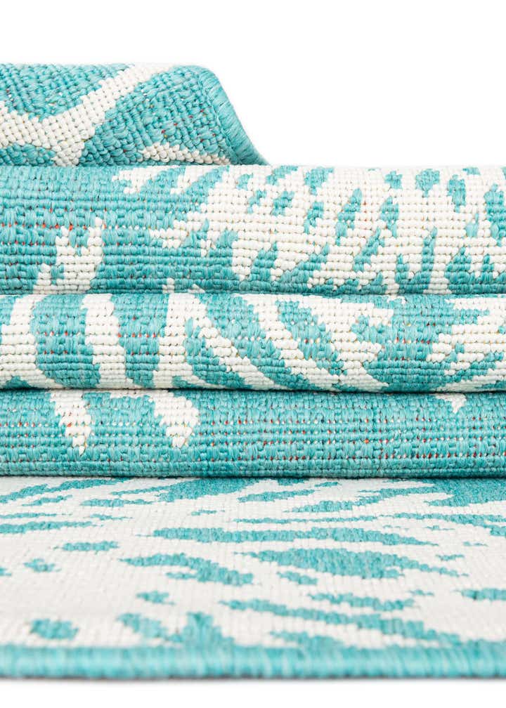 2' 7 x 12' Easy-Clean Coastal Indoor / Outdoor Runner Rug