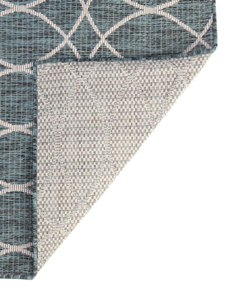 Detail image of 2' x 7' 10 Washable Lattice Indoor / Outdoor Runner Rug
