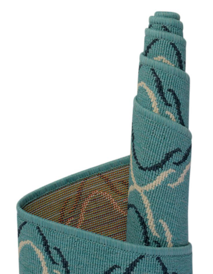 Detail image of 2' x 6' Washable Lattice Indoor / Outdoor Runner Rug