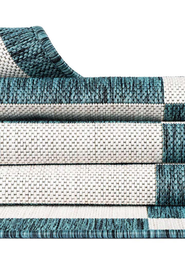 2' x 6' Easy-Clean Striped Indoor / Outdoor Runner Rug