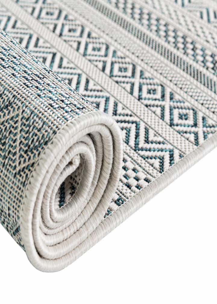 2' 7 x 12' Easy-Clean Striped Indoor / Outdoor Runner Rug