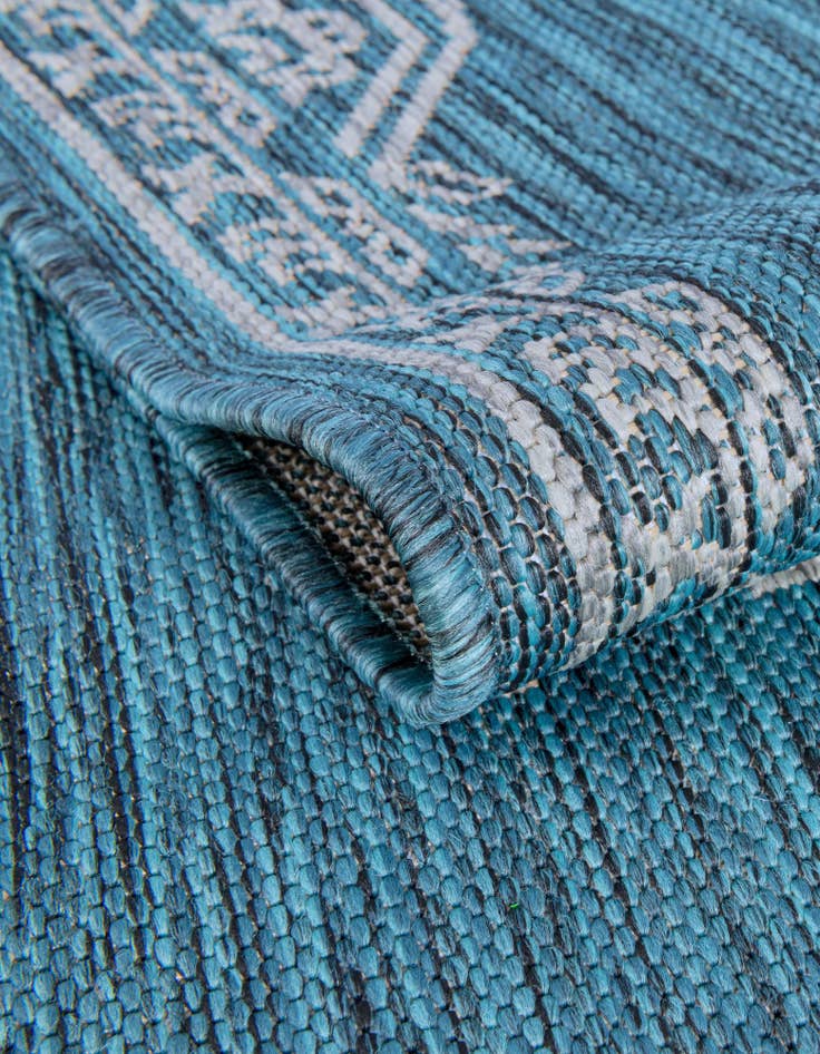 Detail image of 2' x 6'  Washable Traditional Indoor / Outdoor Runner Rug