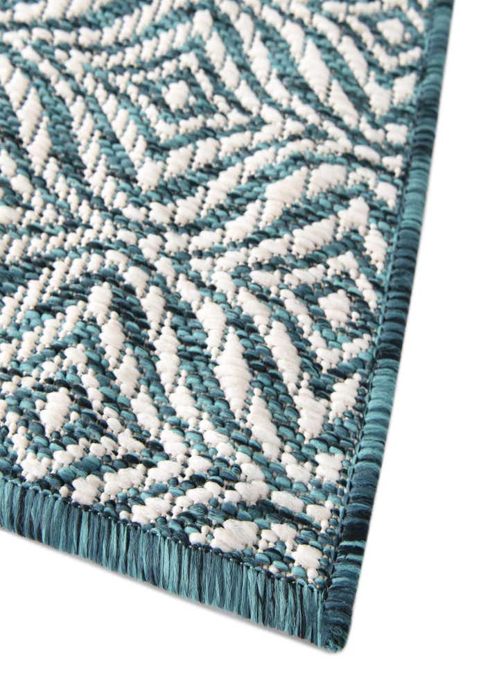 2' x 6' Easy-Clean Trellis Indoor / Outdoor Runner Rug