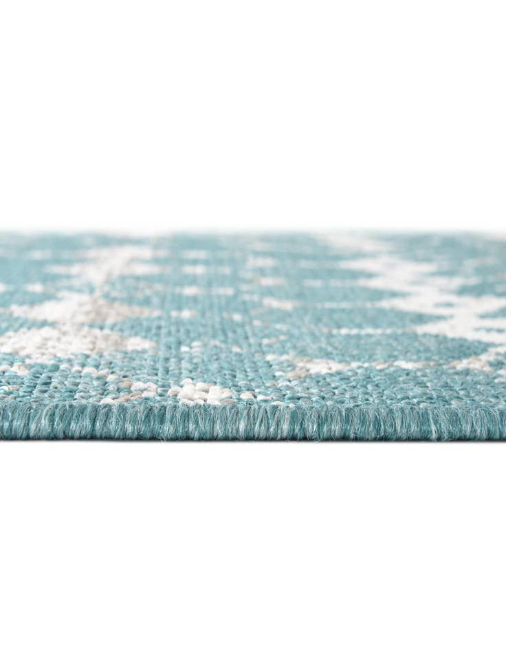 Detail image of 2' x 6' Easy-Clean Trellis Indoor / Outdoor Runner Rug