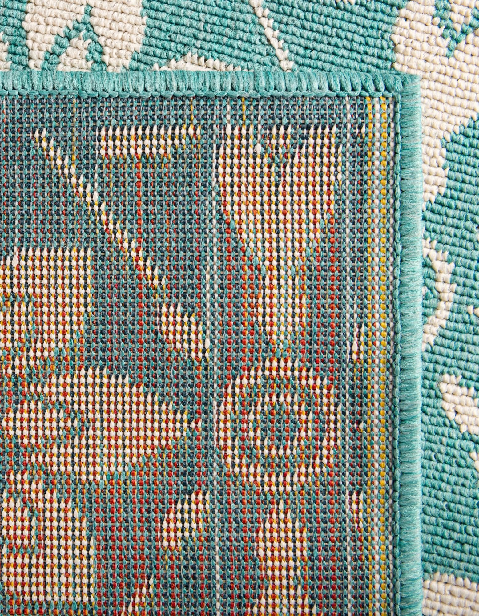 2' x 6' Easy-Clean Trellis Indoor / Outdoor Runner Rug