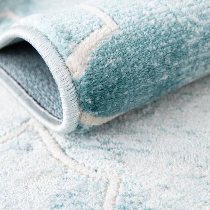 Detail image of Jill Zarin 2' 2 x 6' Uptown Lincoln Center Runner Rug