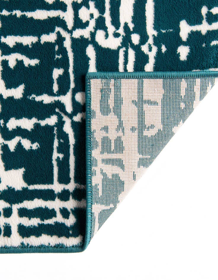 Detail image of 2' x 6' Vince Camuto Runner Rug