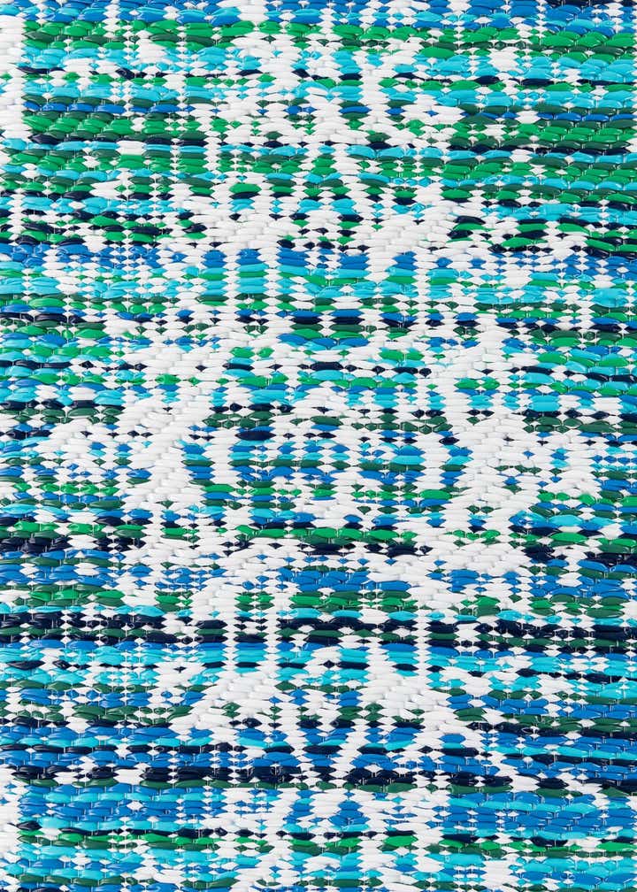2' x 6' Easy-Clean Vista Breeze Indoor / Outdoor Runner Rug