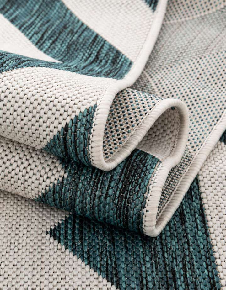 7' 10 x 7' 10 Easy-Clean Jill Zarin Napa Indoor / Outdoor Square Rug