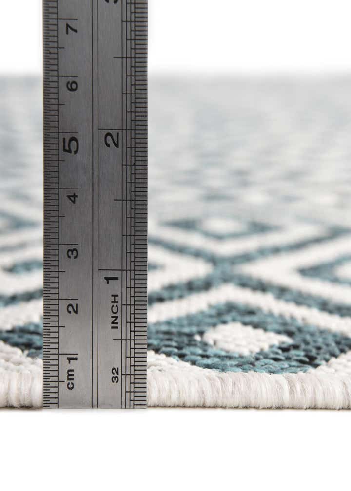 7' 10 x 7' 10 Easy-Clean Jill Zarin Costa Rica Indoor / Outdoor Square Rug