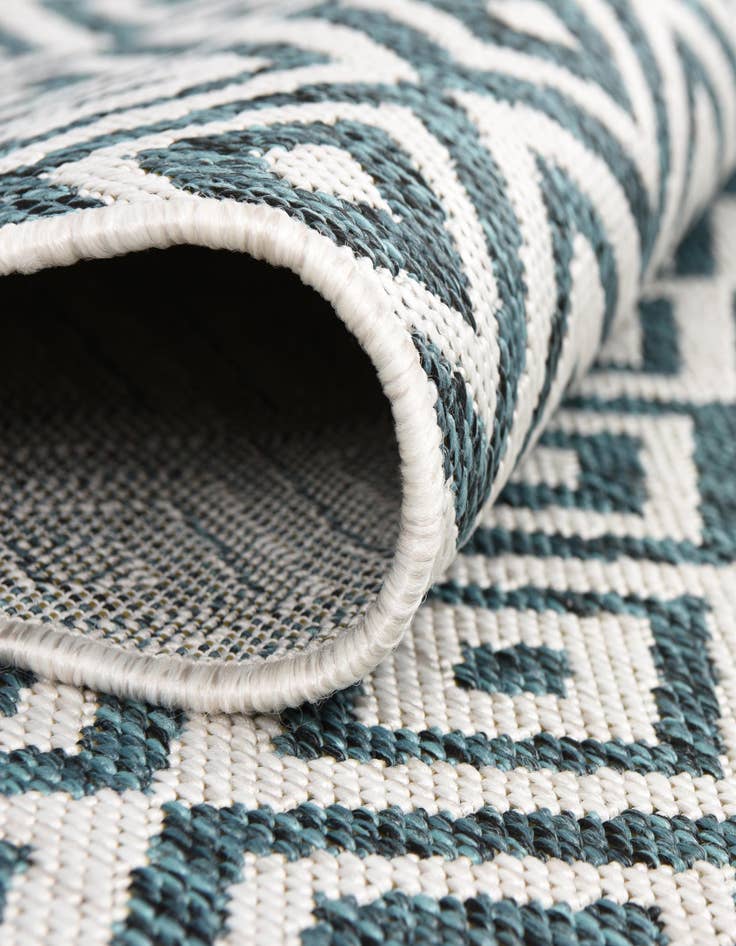Detail image of 7' 10 x 7' 10 Easy-Clean Jill Zarin Costa Rica Indoor / Outdoor Square Rug