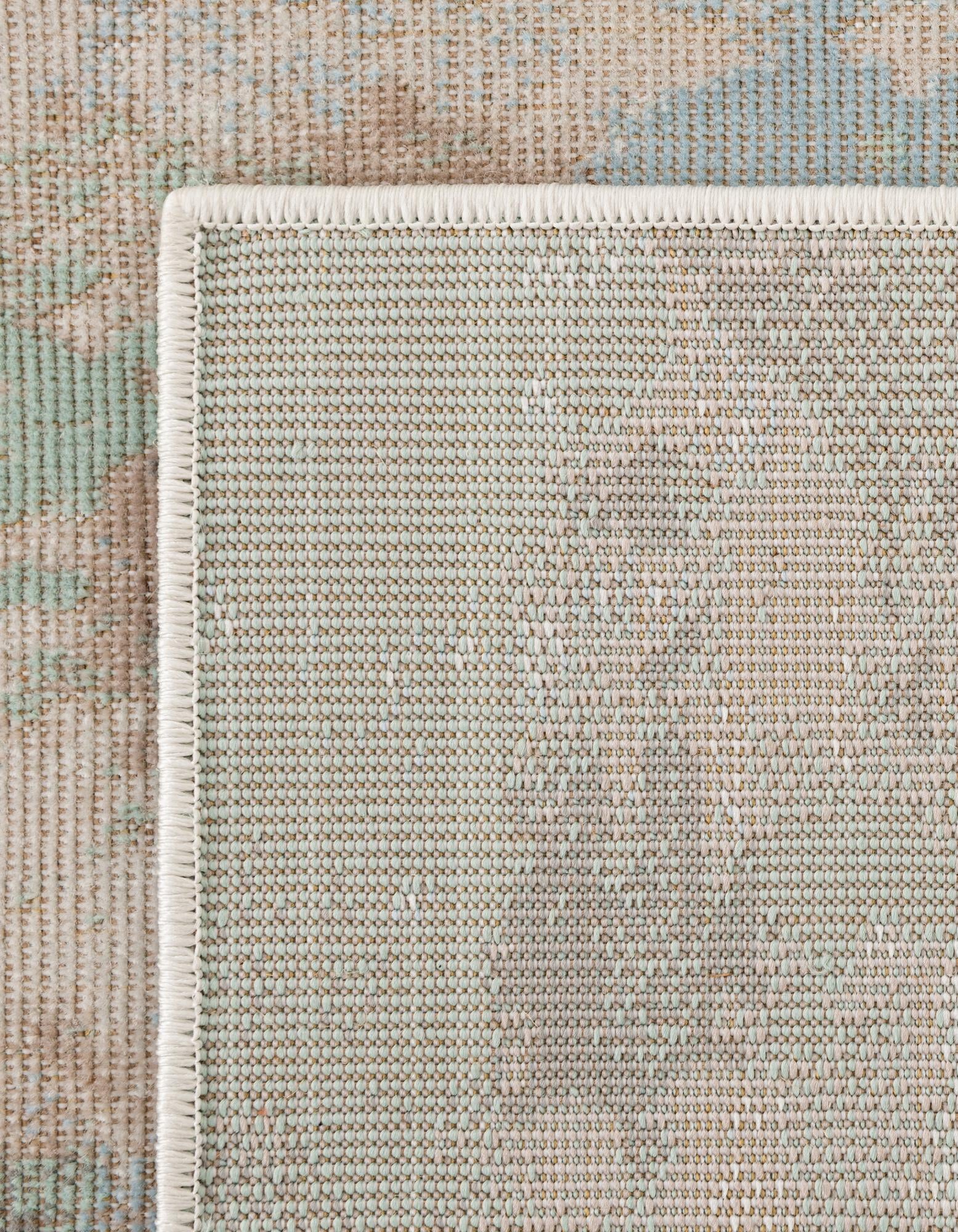 7' 10 x 7' 10 Lotus Square Rug