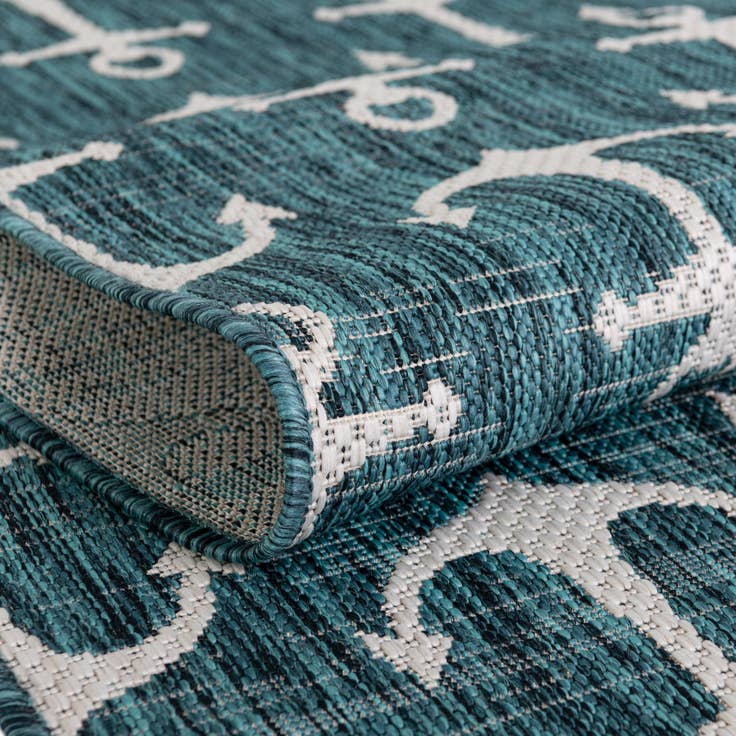 Detail image of 5' 3 x 5' 3 Easy-Clean Coastal Indoor / Outdoor Square Rug