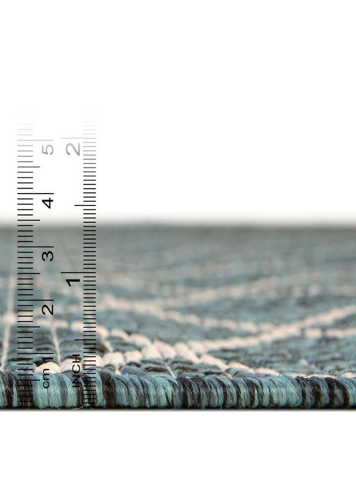 10' x 10' Easy-Clean Lattice Indoor / Outdoor Square Rug