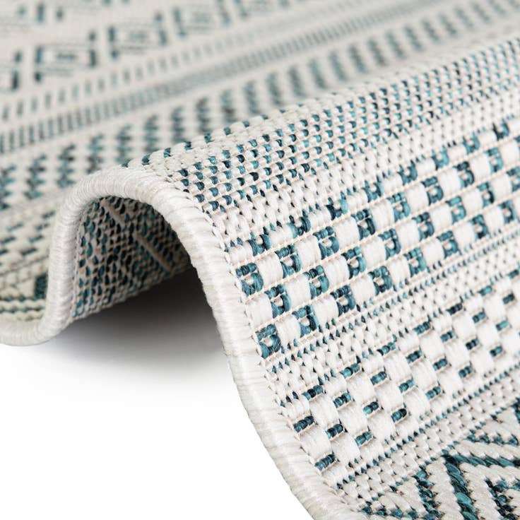 Detail image of 7' 10 x 7' 10 Easy-Clean Striped Indoor / Outdoor Square Rug