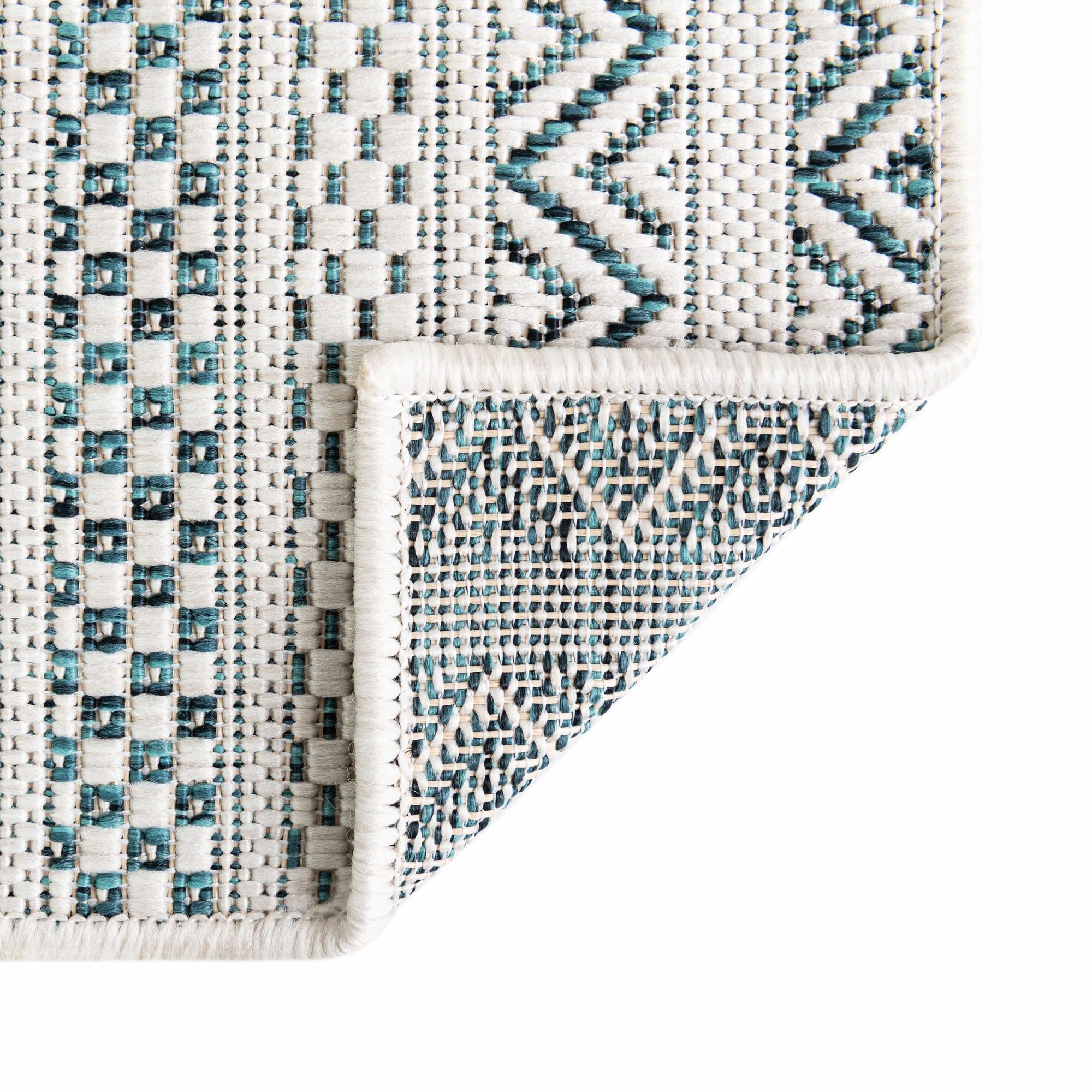 7' 10 x 7' 10 Easy-Clean Striped Indoor / Outdoor Square Rug
