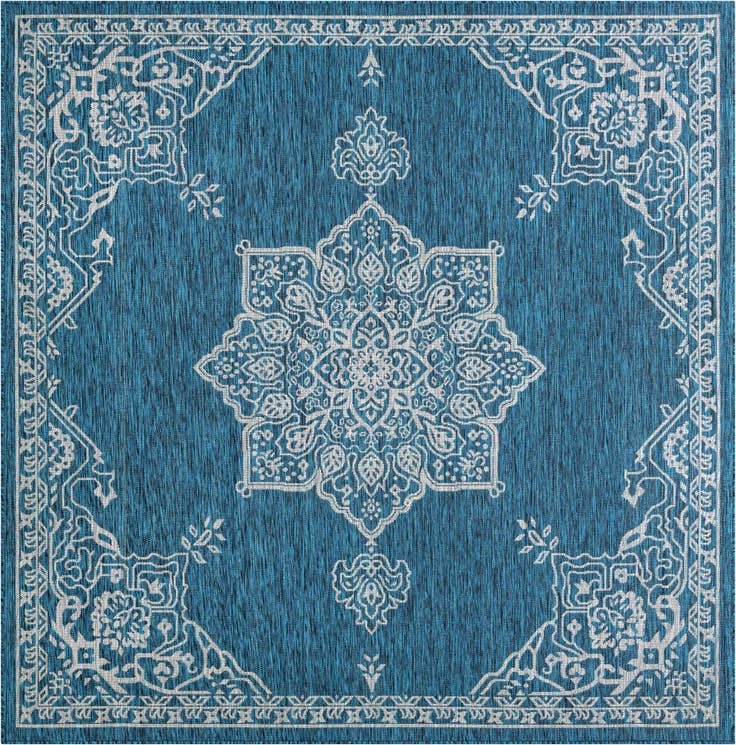 Detail image of 7' 10 x 7' 10 Easy-Clean Traditional Indoor / Outdoor Square Rug