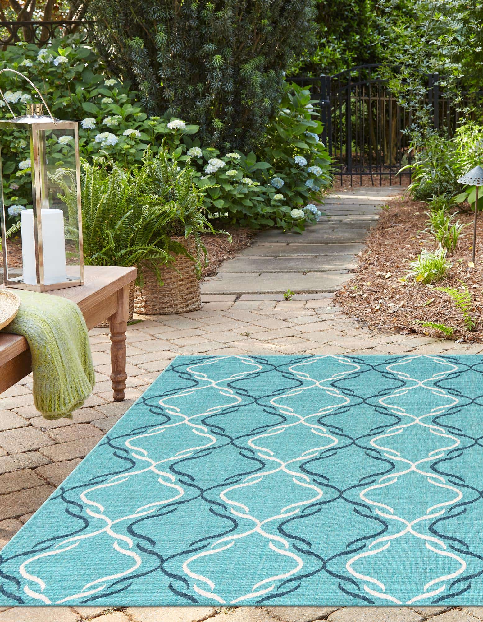 Teal 7' 10 x 7' 10 Outdoor Trellis Square Rug