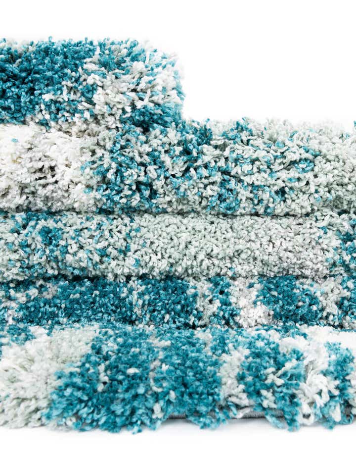 7' 10 x 7' 10 Soft Touch Shag Square Rug