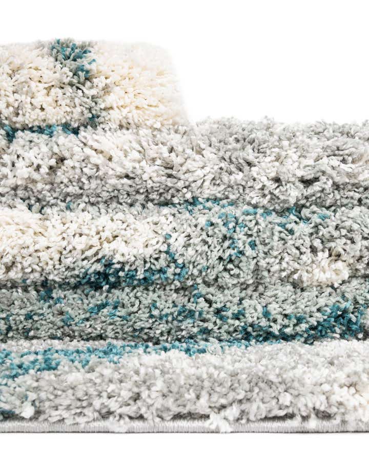 7' 10 x 7' 10 Soft Touch Shag Square Rug