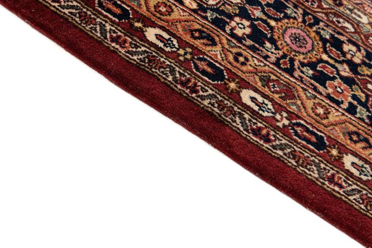 Detail image of 8' 3 x 11' 8 Hand Knotted Bidjar Wool Rug