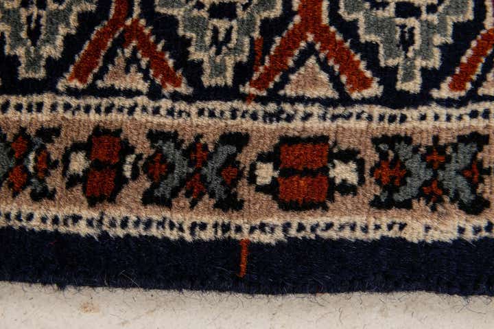 2' 8 x 4' 6 Hand Knotted Bokhara Oriental Wool Rug