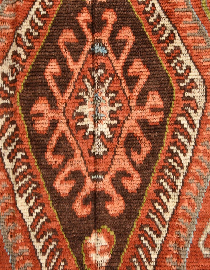Detail image of 4' x 6' 4 Hand Knotted Darya Wool Rug