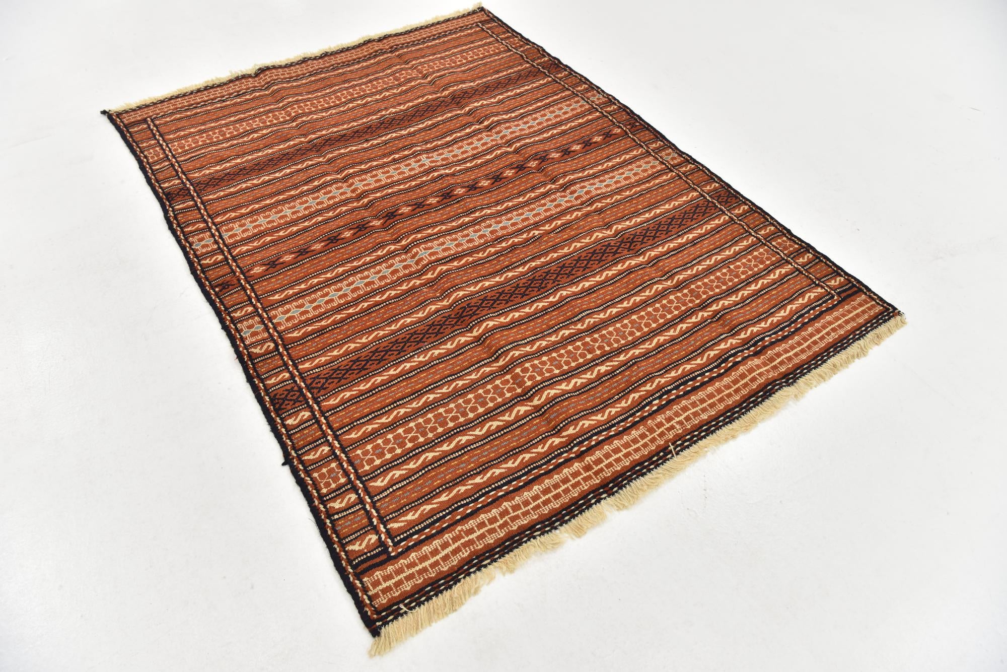 4' 10 x 6' 6 Hand Knotted Ghoochan Persian Wool Rug